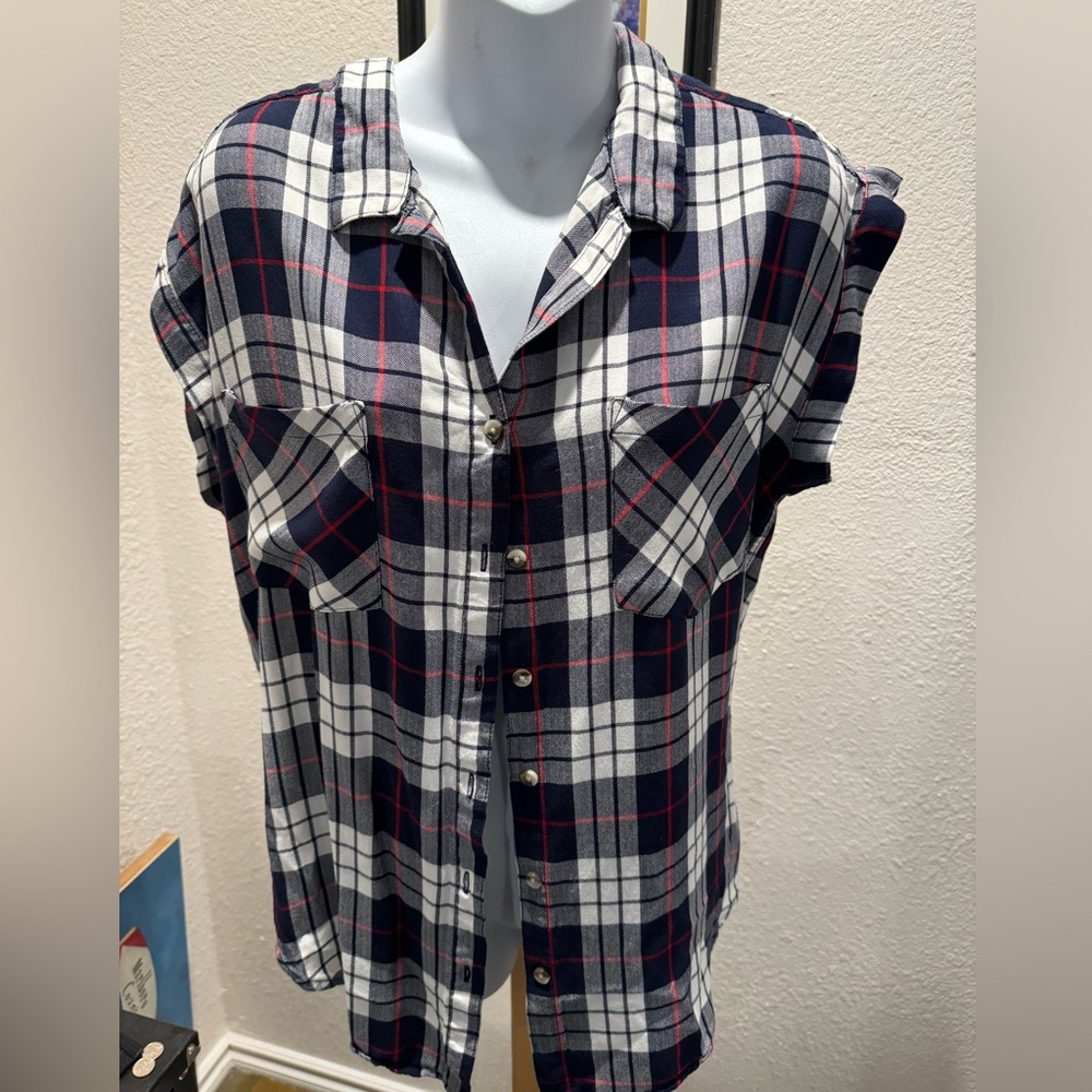 Jachs Girlfriend Women's Quinn Cap Sleeve Button Front Blouse